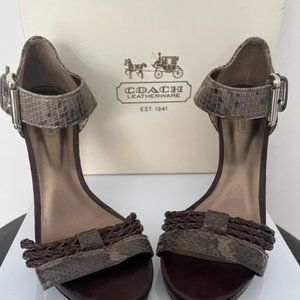 Coach Size 7.5 Python Vegan Leather Color Olive Chestnut